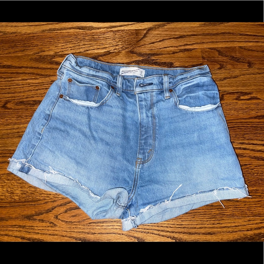 Abercrombie High Waist Mom Shorts